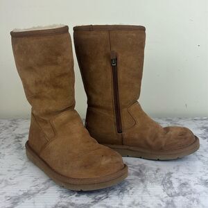 UGG Australia Fairfax Chestnut Leather Sheepskin Shearing Lined Zip up Boots
